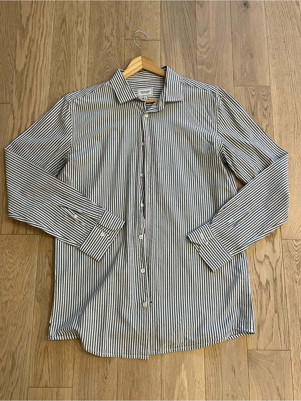 Frank and Oak Grey Stripe Poplin Dress Shirt Men’s Medium Spread Collar